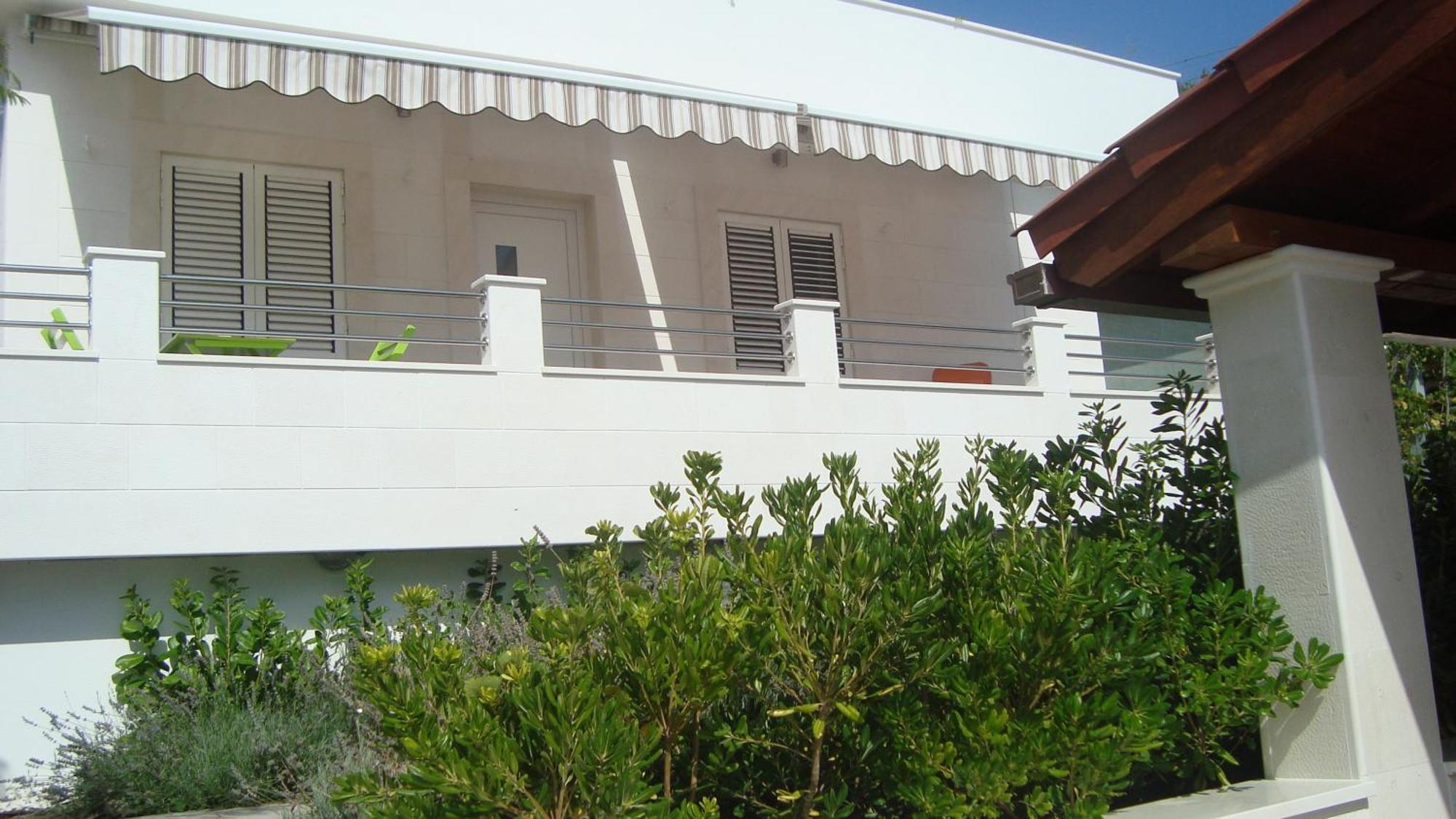 Apartments Niana With Heated Seawater Swimingpool Donji Okrug  Exteriér fotografie