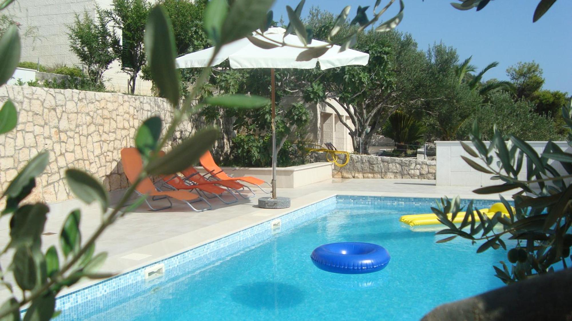Apartments Niana With Heated Seawater Swimingpool Donji Okrug  Exteriér fotografie