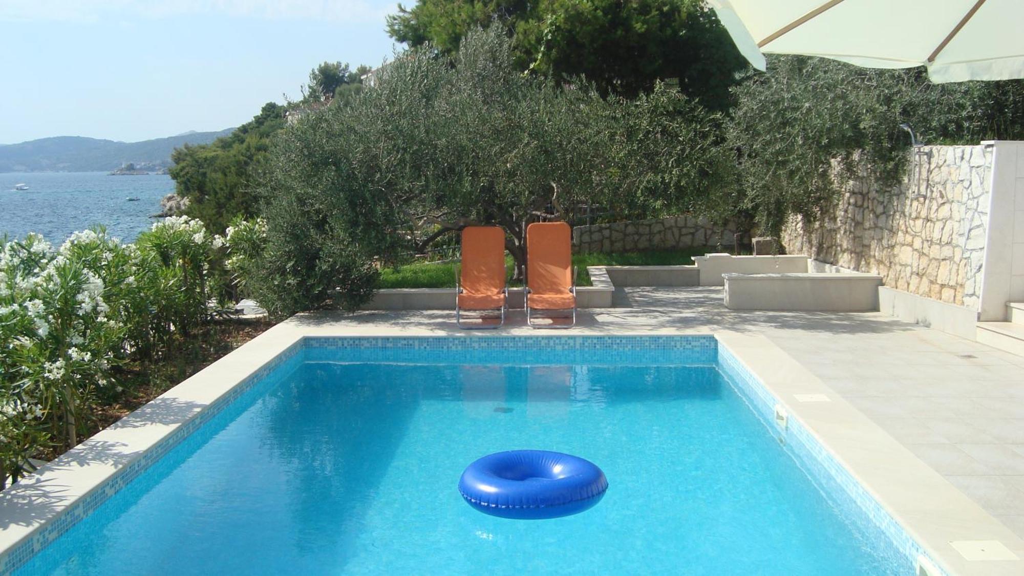 Apartments Niana With Heated Seawater Swimingpool Donji Okrug  Exteriér fotografie