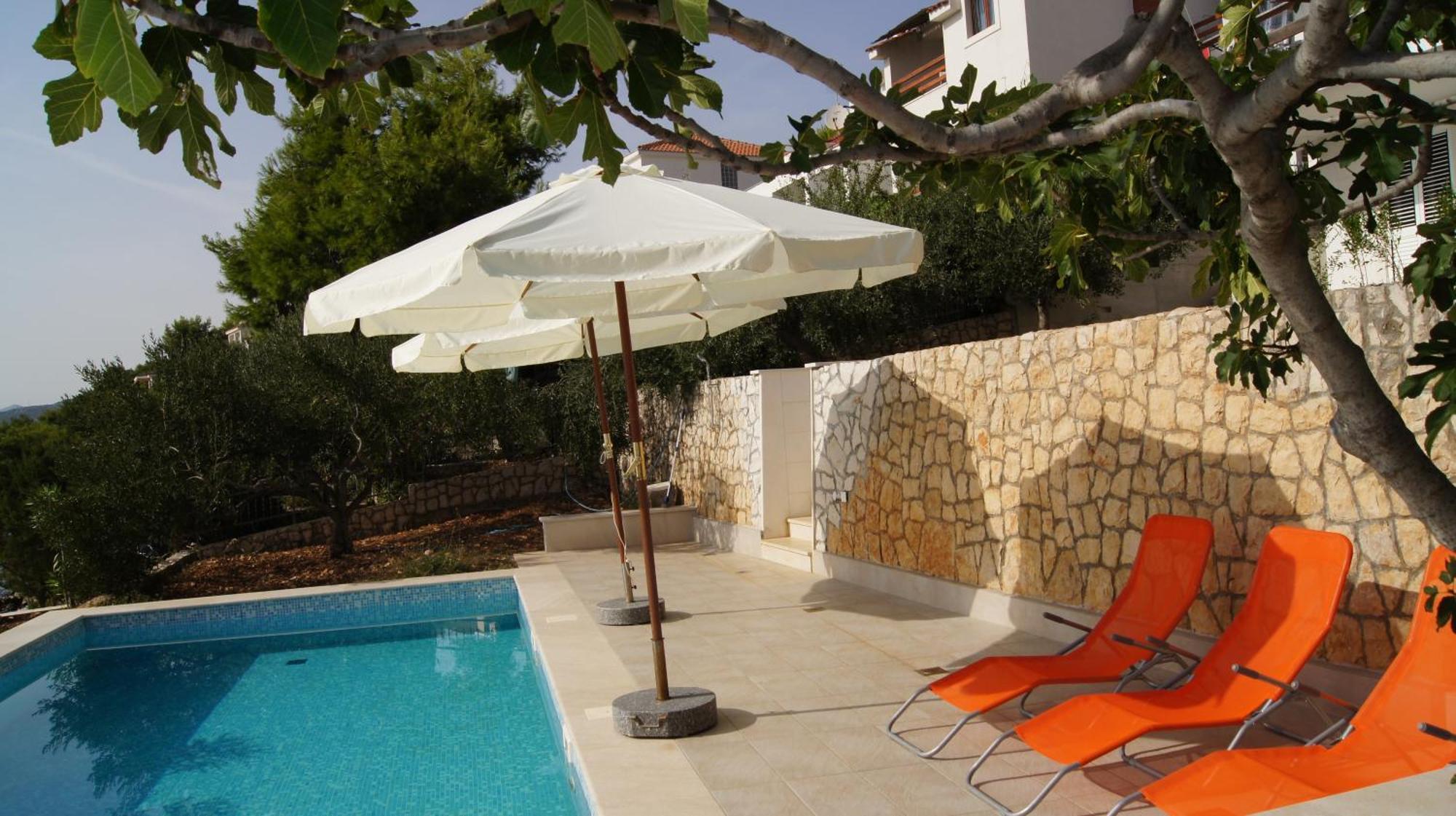 Apartments Niana With Heated Seawater Swimingpool Donji Okrug  Exteriér fotografie